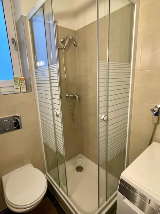 Gemuetliche Wohnung An Bester Lage Im Kreis 4 Zürich Buitenkant foto
